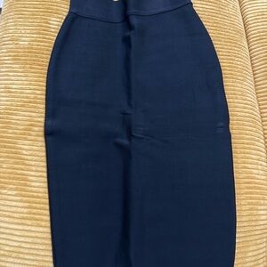 Elegant Black Pencil Skirt